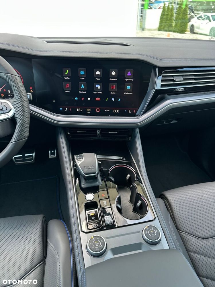 Volkswagen Touareg - 36