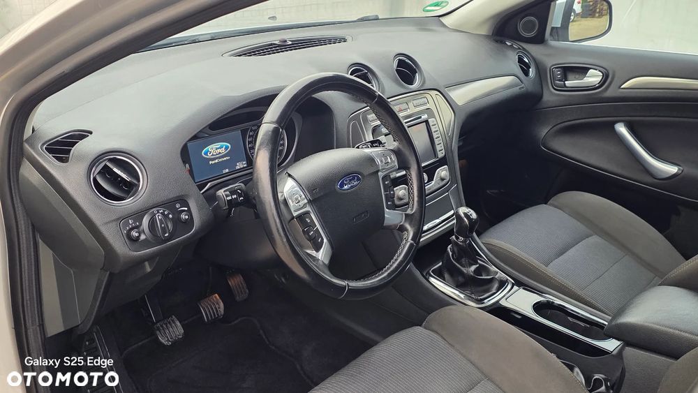 Ford Mondeo 2.0 FF Titanium - 10