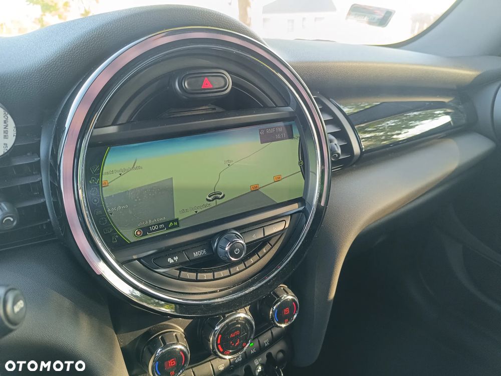 MINI Cooper Standard - 30