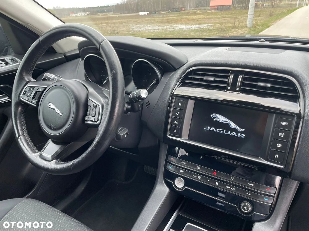Jaguar F-Pace 20d AWD Prestige - 19