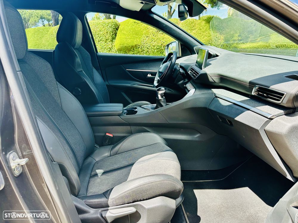Peugeot 5008 1.5 BlueHDi GT Line - 24