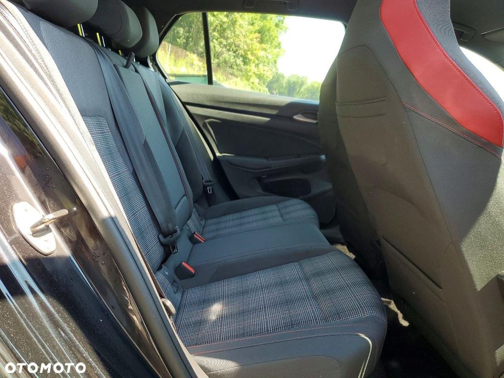 Volkswagen Golf - 9