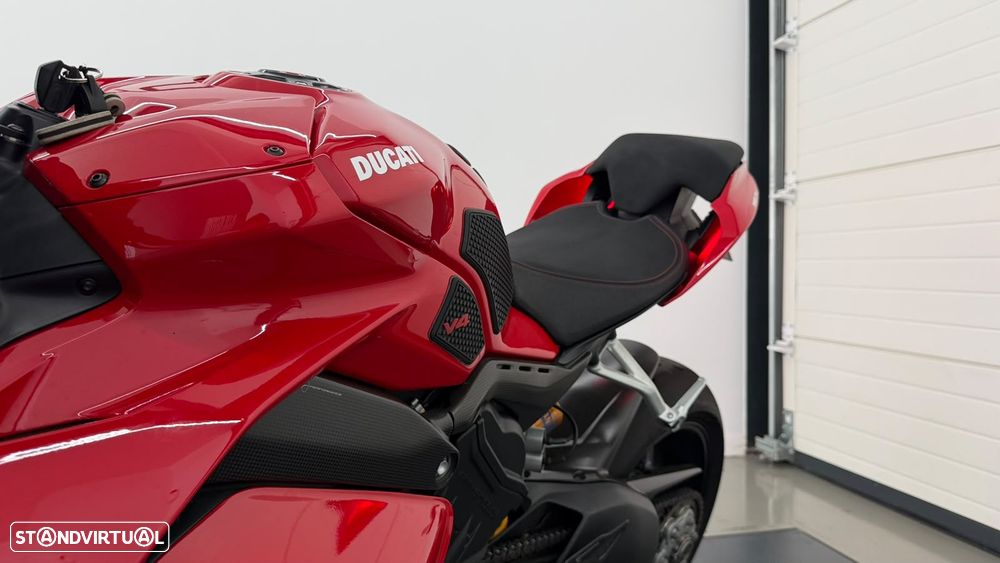 Ducati Panigale V4 S - 11