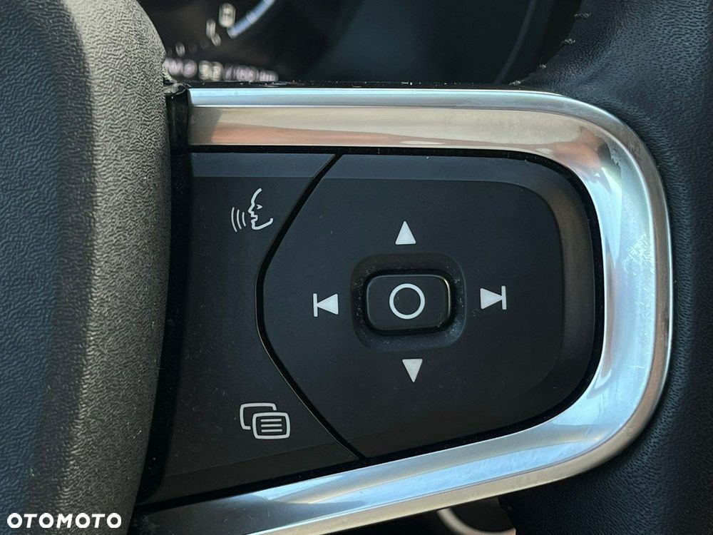 Volvo XC 40 - 21