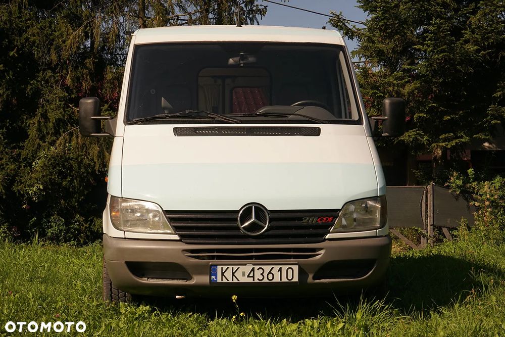 Mercedes-Benz Sprinter - 4