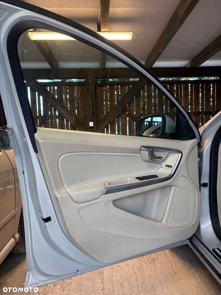 Volvo S60 - 25