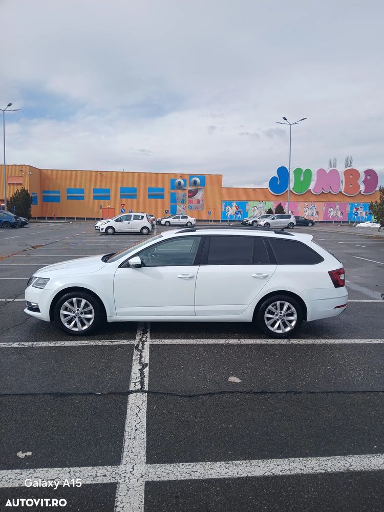 Skoda Octavia 2.0 TDI (Green tec) DSG Style - 10