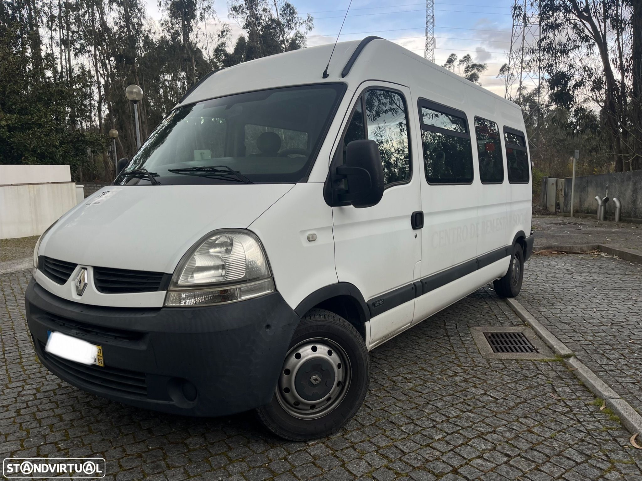 Renault Master 2.5 DCI 16 Lugares- Minibus - 1