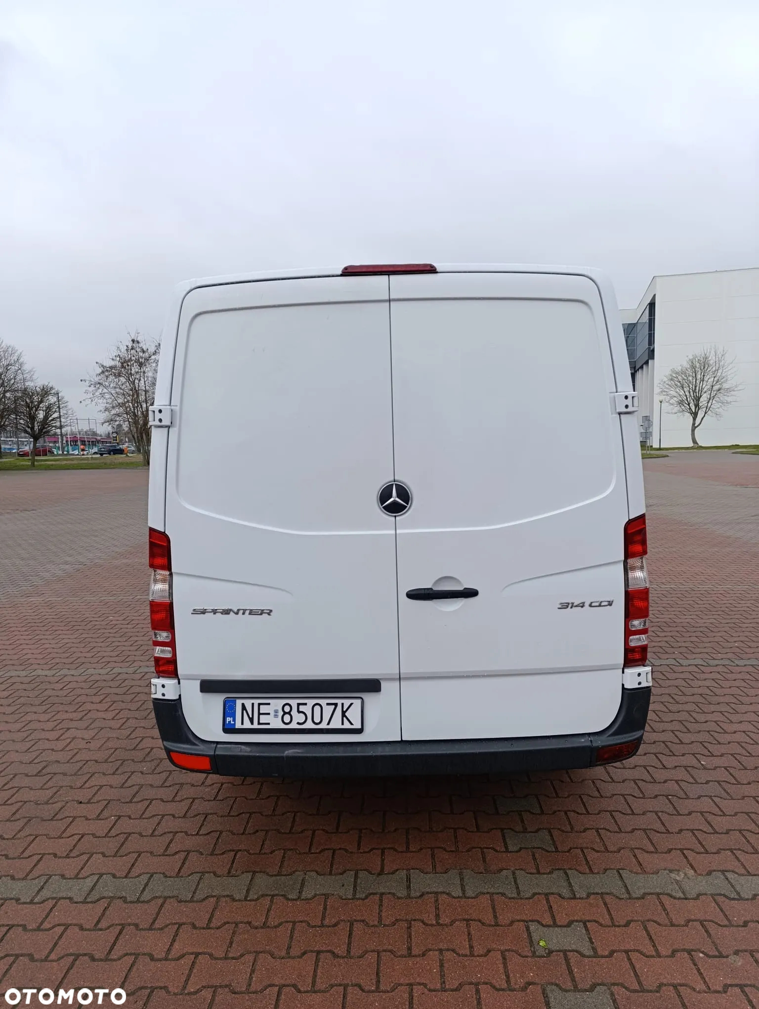 Mercedes-Benz Sprinter - 8