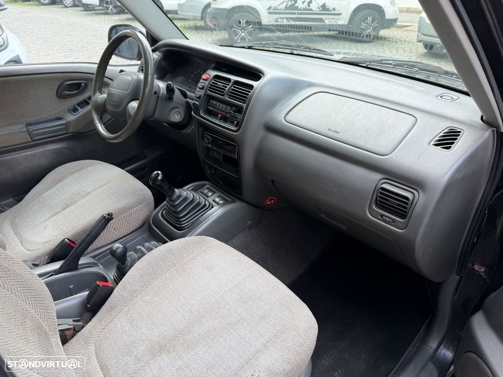 Suzuki Grand Vitara Metal Top 2.0 TDi - 17