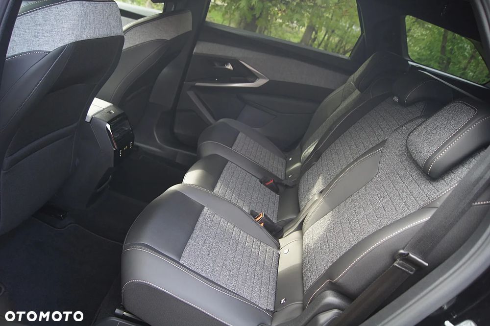 Peugeot 5008 Hybrid 136 e-DSC Allure Pack - 33