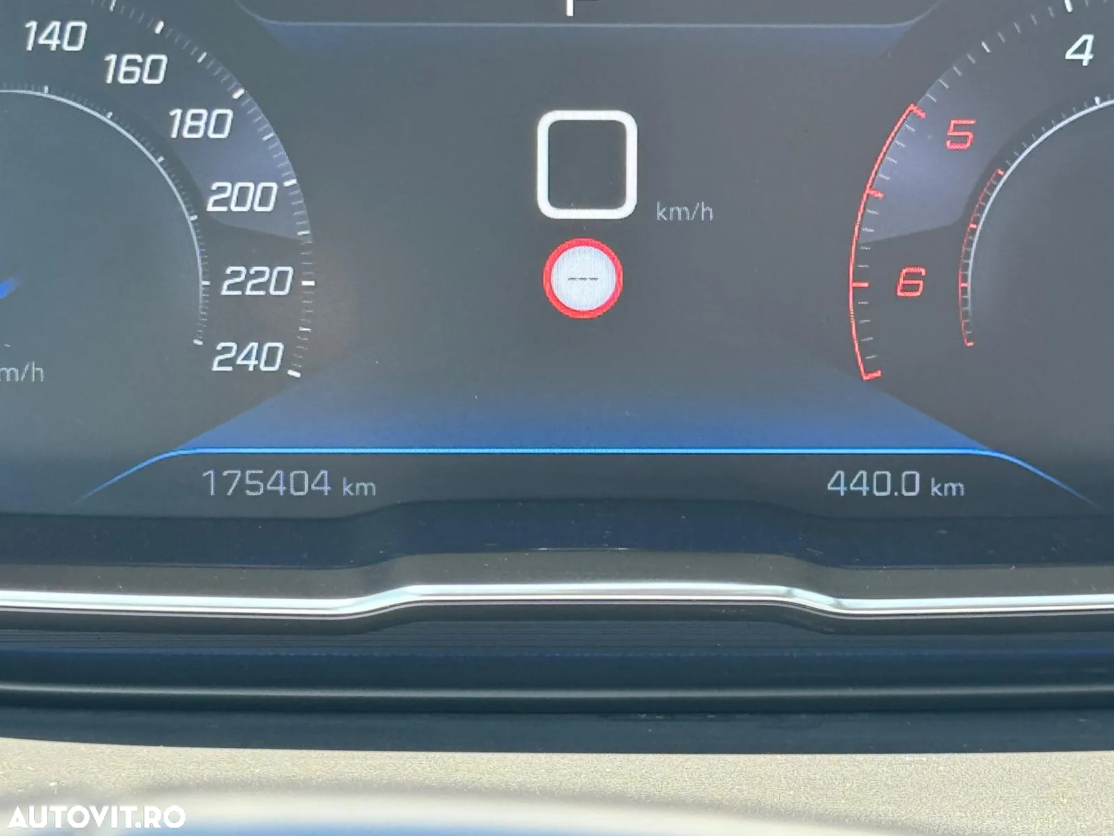 Peugeot 5008 1.5L BlueHDI EAT8 S&S Allure Pack - 34