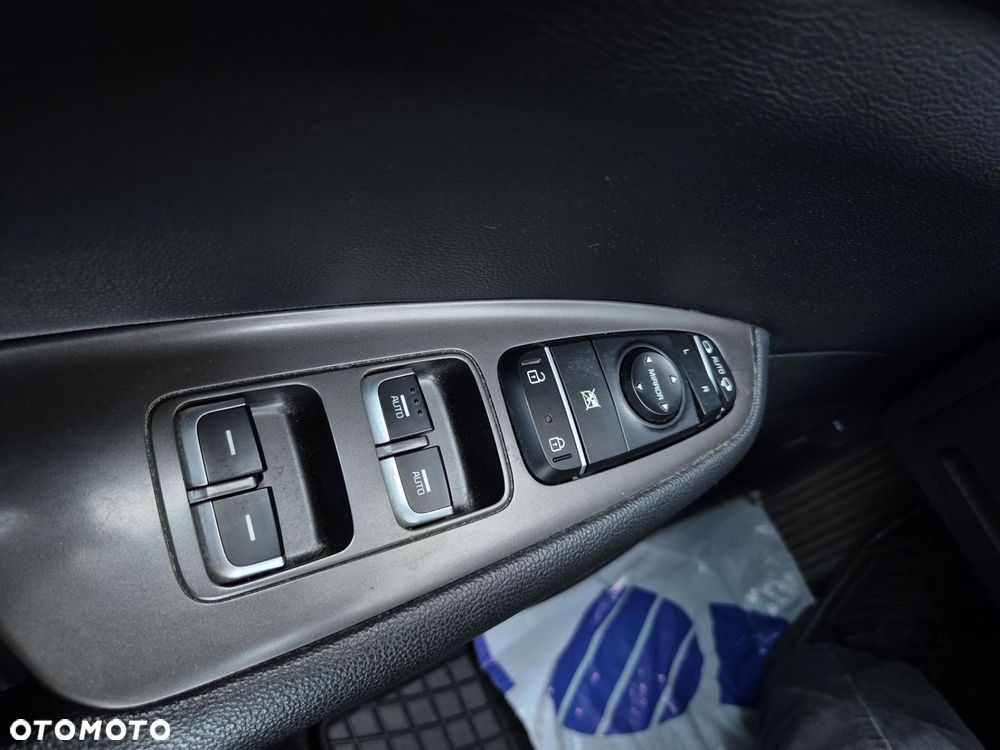 Kia Optima 1.6 T-GDI M DCT - 24