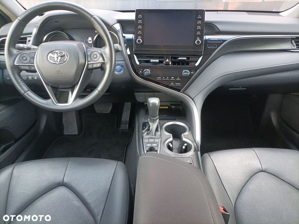Toyota Camry 2.5 Hybrid Executive CVT - 10