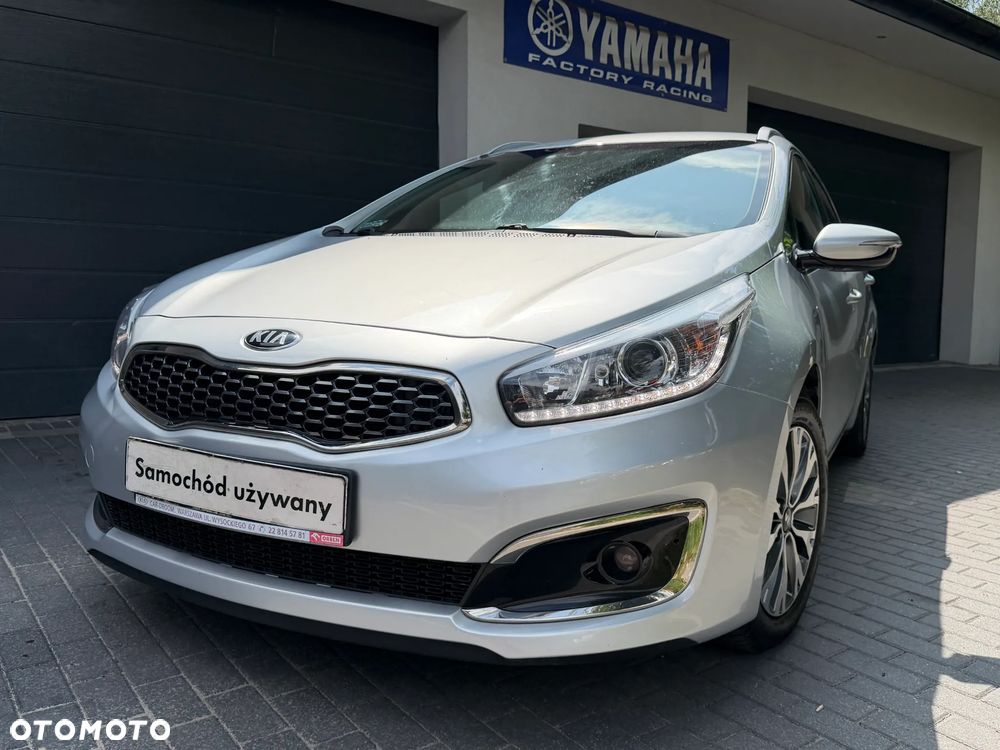 Kia Ceed 1.6 CRDi L Business Line - 12
