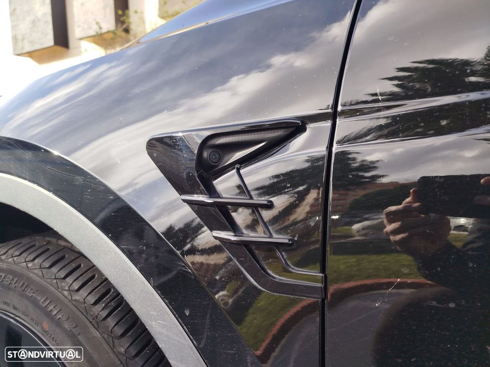 Tesla Model Y Tração Traseira Standard - 36