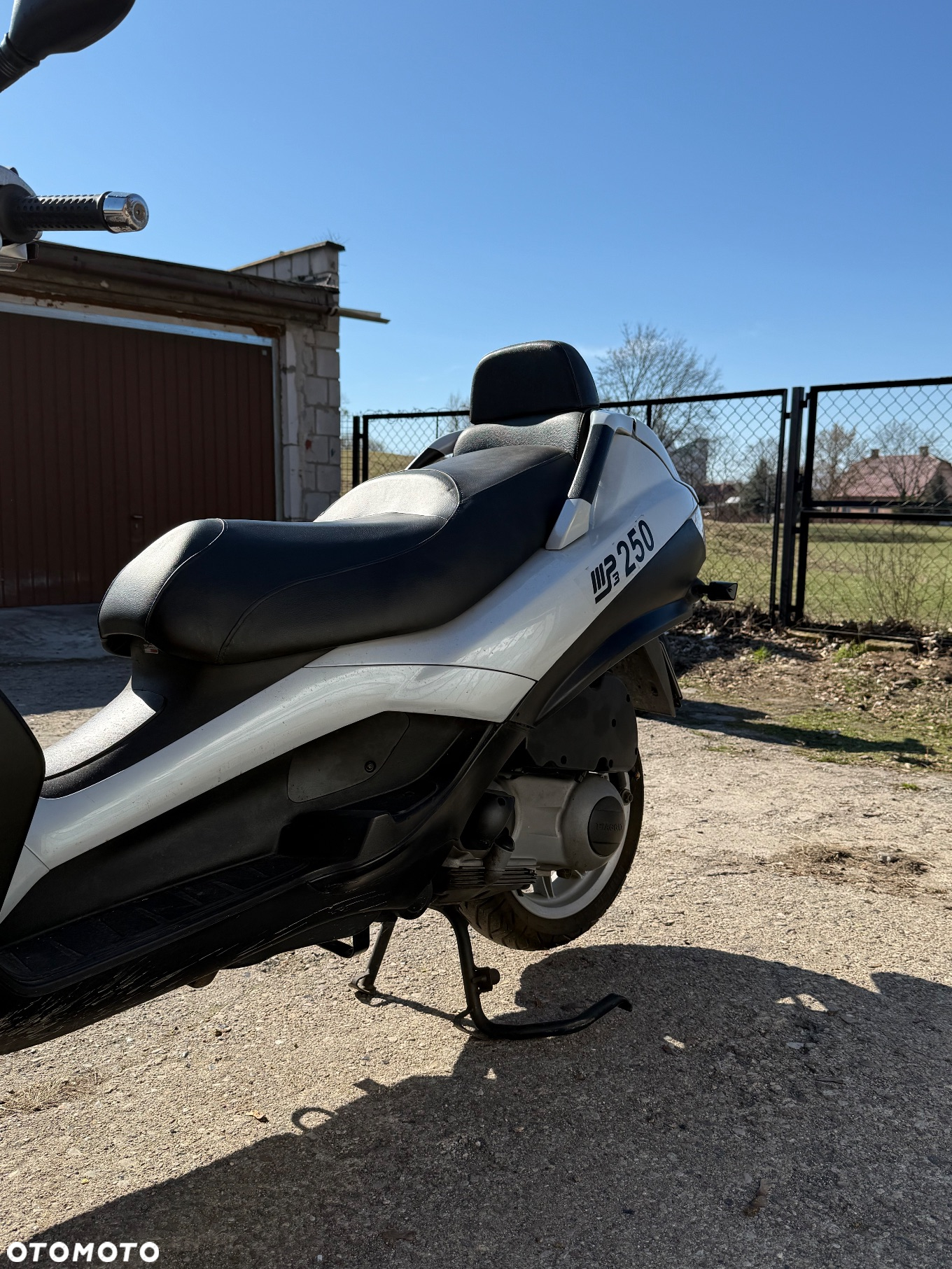 Piaggio MP-3 - 7