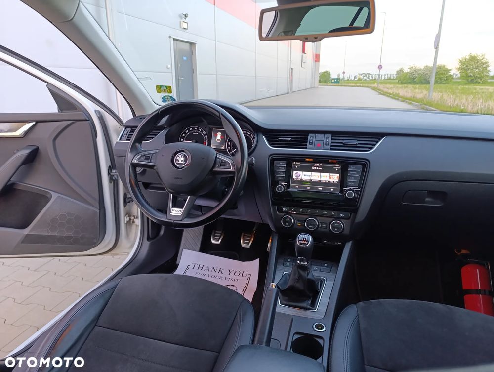 Skoda Octavia 2.0 TDI 4x4 Scout - 28