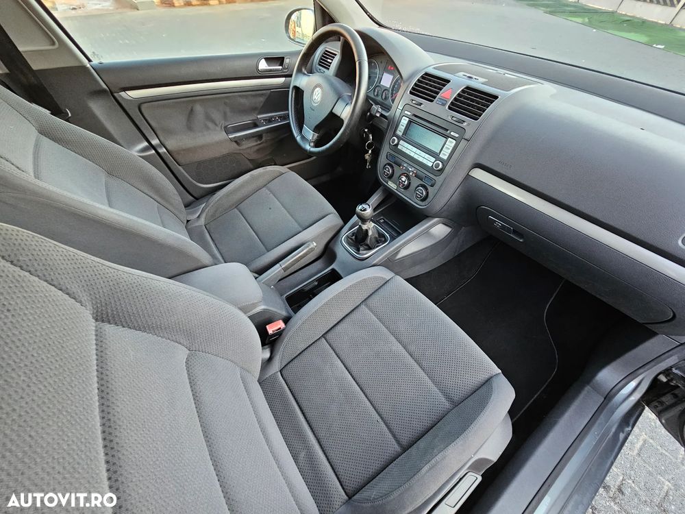 Volkswagen Golf 1.9 TDI DPF Comfortline BlueMotion - 19