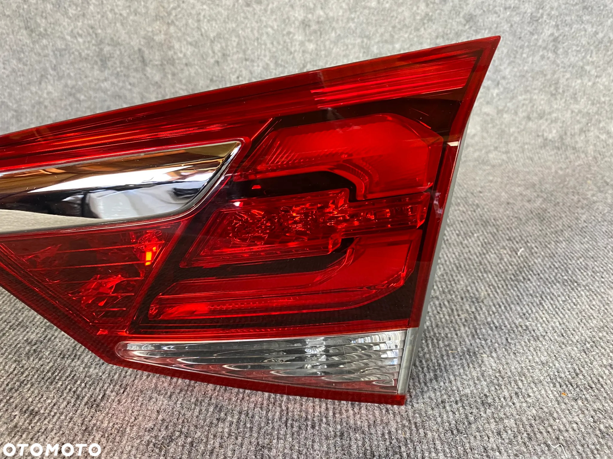 LAMPY TYLNE TYŁ L+P NA KLAPE - HYUNDAI I40 I KOMBI LIFT 14-18 - 20