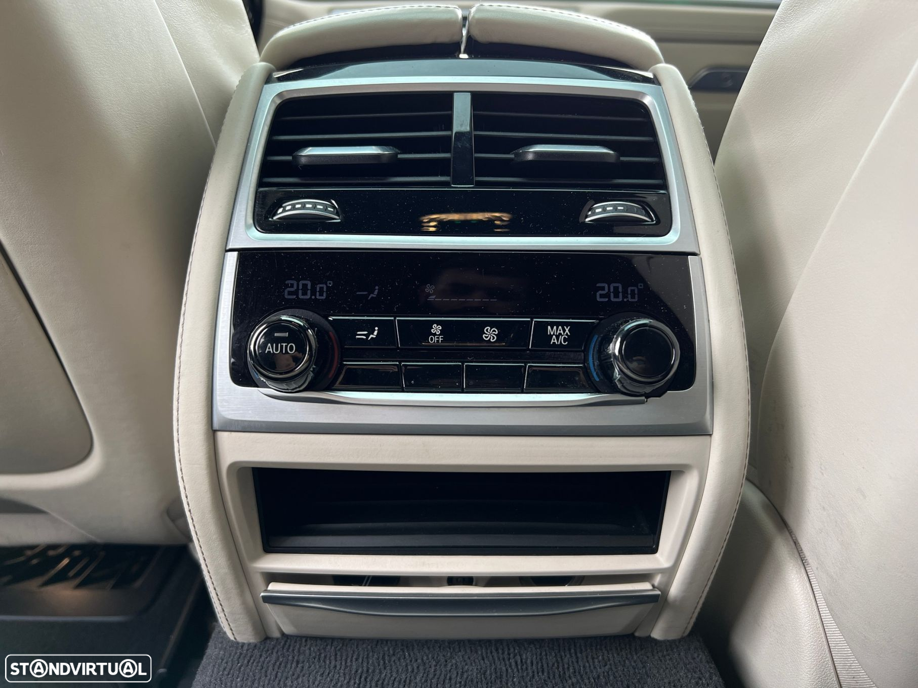 BMW 750 d xDrive - 22