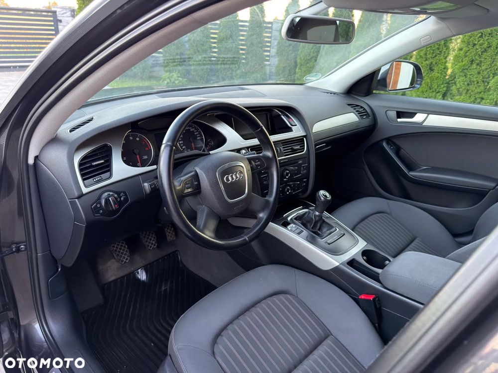 Audi A4 Limousine 1.8 TFSI Attraction - 33