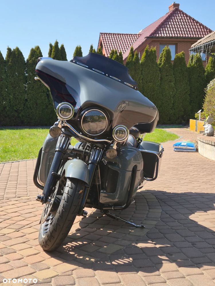 Harley-Davidson FLHT Electra Glide Standard - 9