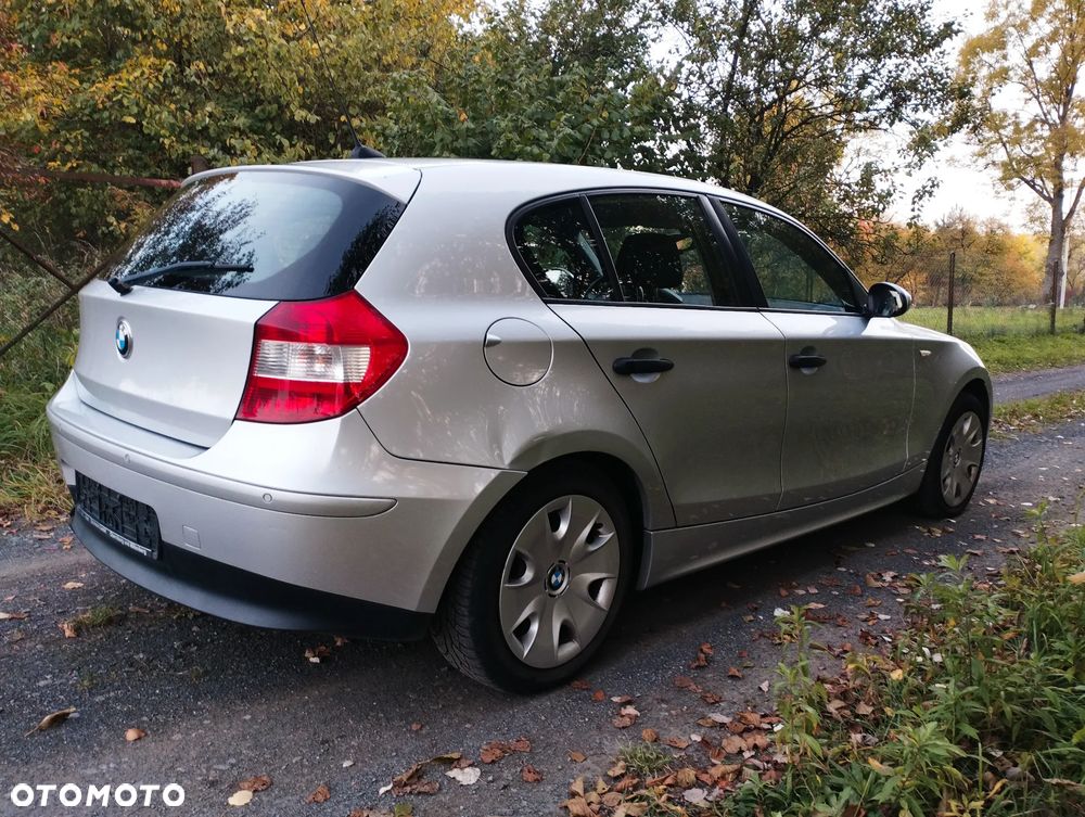 BMW Seria 1 116i - 8