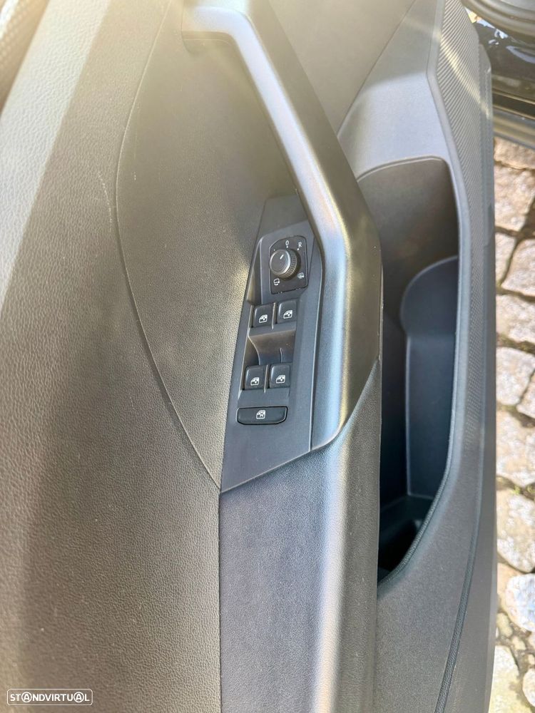 VW T-Cross 1.0 TSI Life - 20