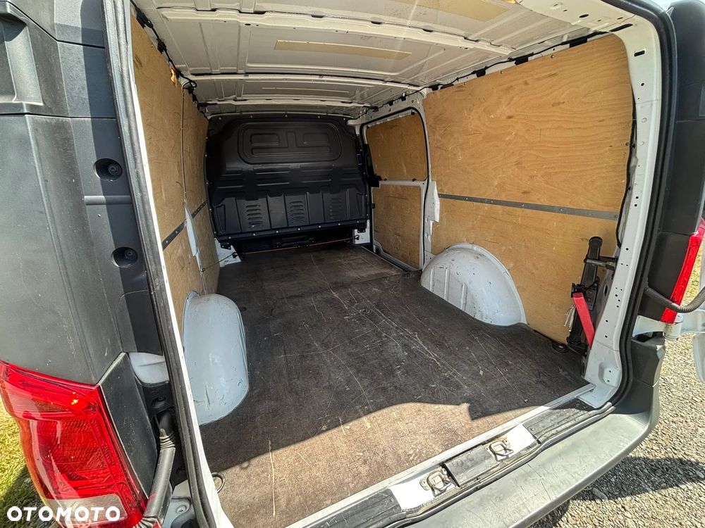 Mercedes-Benz Vito - 9