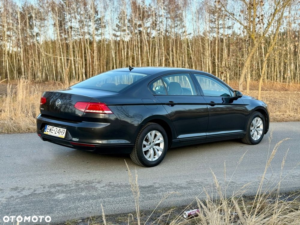 Volkswagen Passat - 3