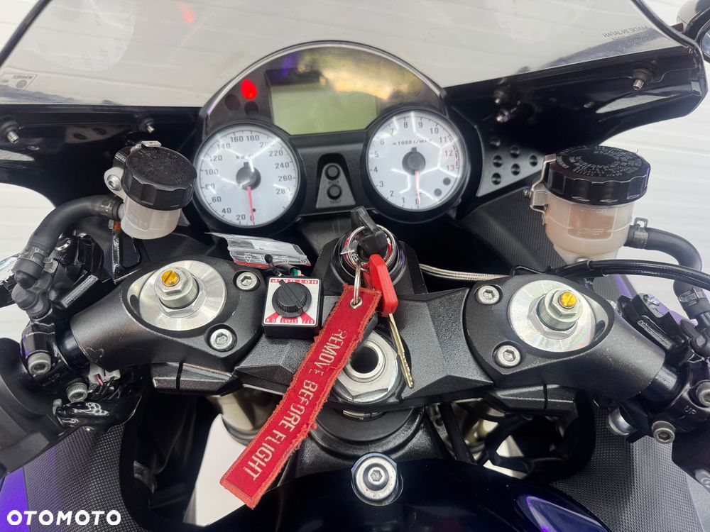 Kawasaki ZZR - 26