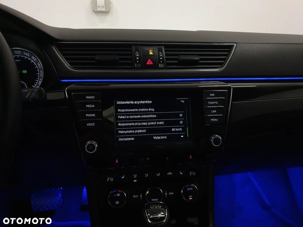 Skoda Superb 2.0 TDI L&K DSG - 24