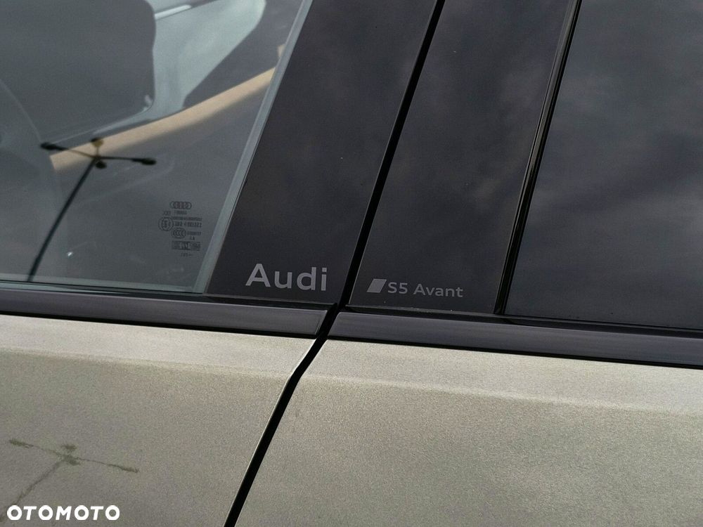Audi S5 Avant - 15
