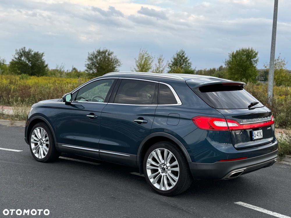 Lincoln MKX - 8