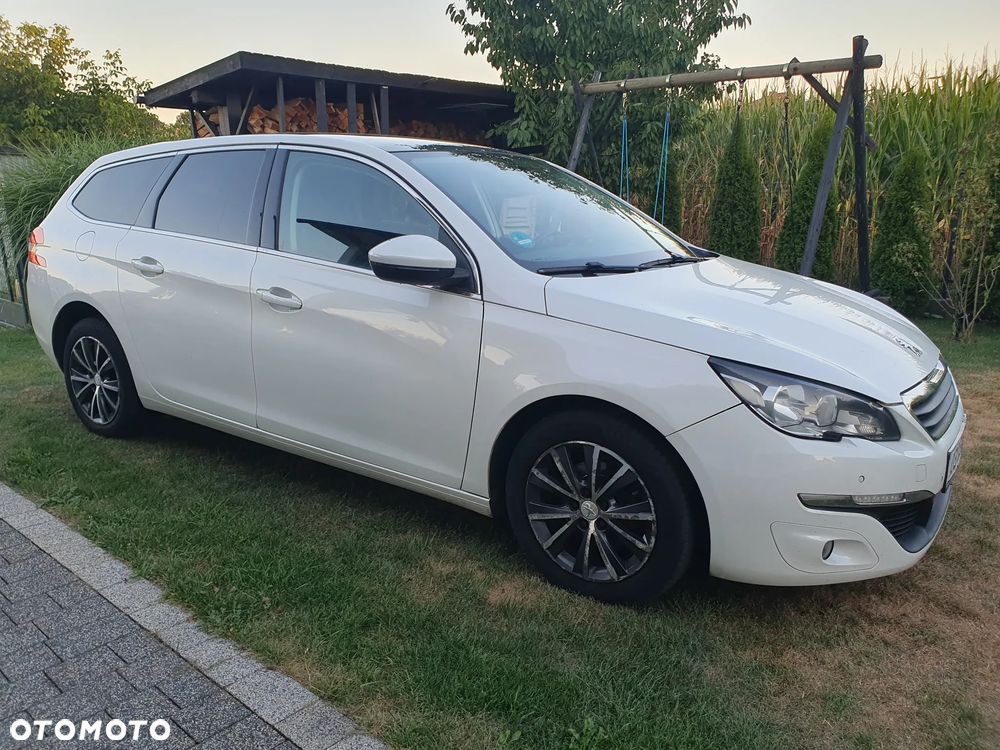 Peugeot 308 1.6 BlueHDi Allure S&S - 1