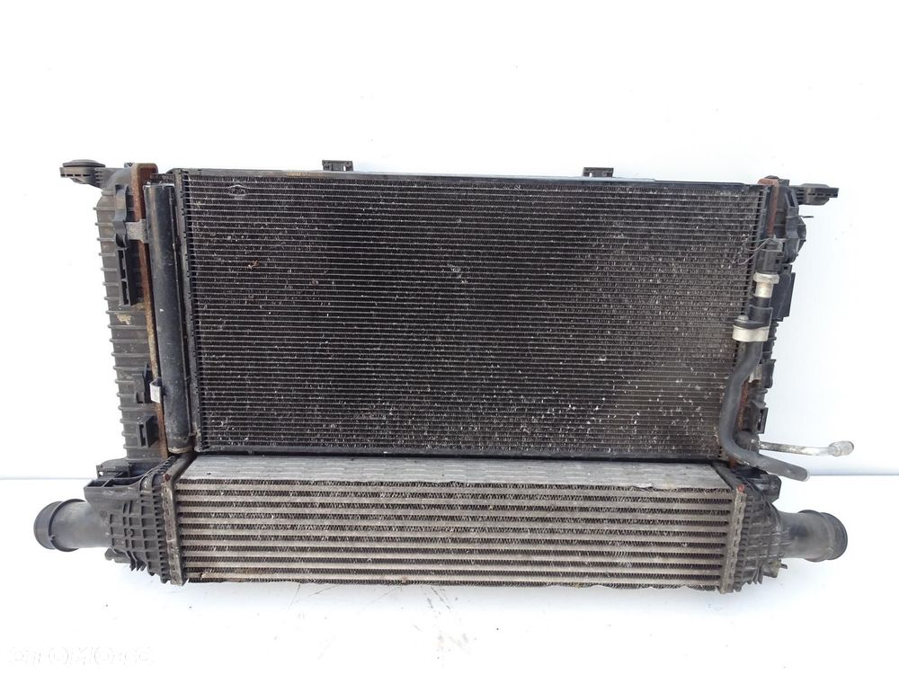 KPL CHŁODNIC INTERCOOLER + WENTYLATORY 8K0959501G 2.0 TDI AUDI A6 C7 - 1