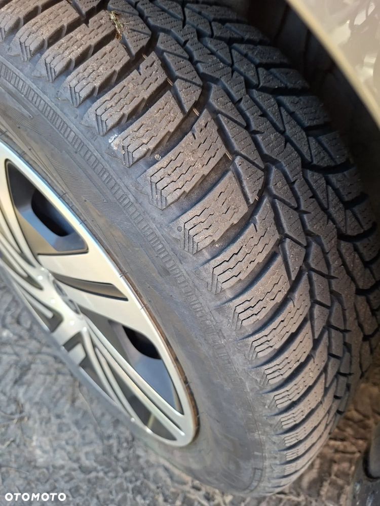 Peugeot 2008 1.6 e-HDi Allure S&S - 22