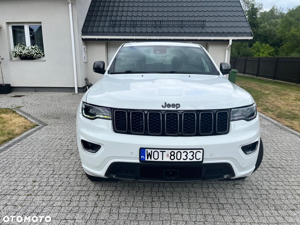 Jeep Grand Cherokee - 20
