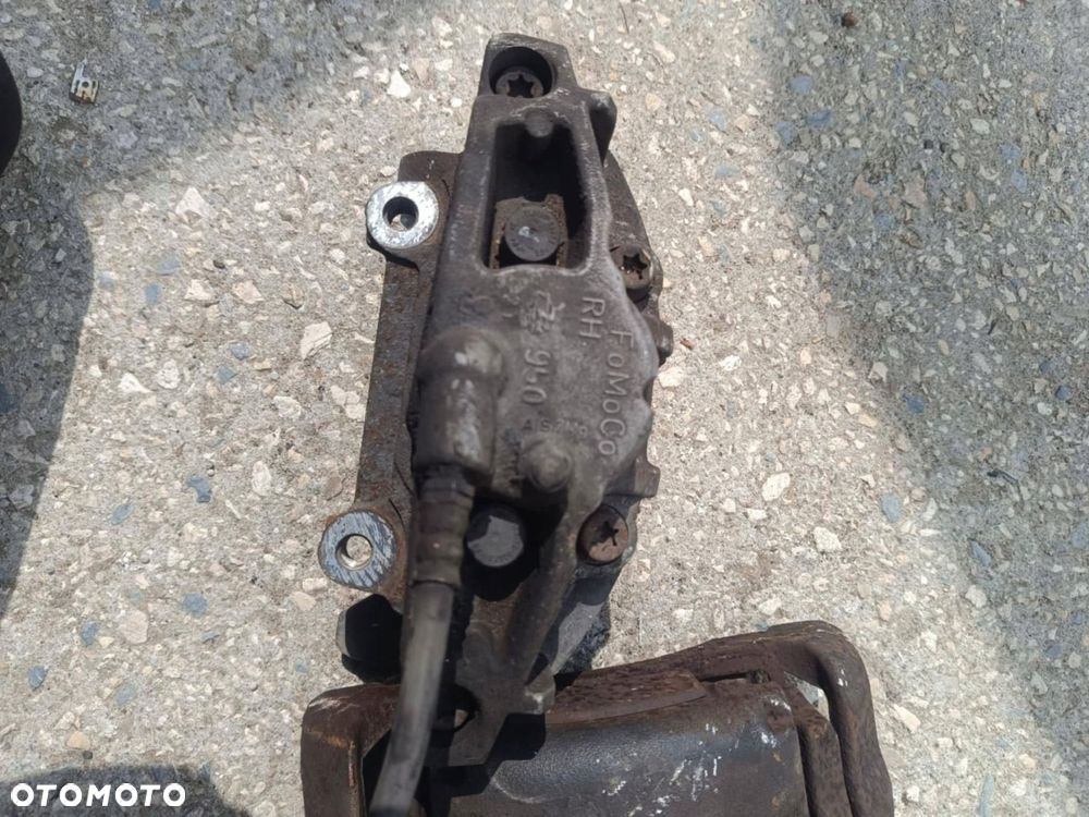 przednie zaciski hamulcowe z jarzmami ford s-max mk1 2.0 ecoboost - 3