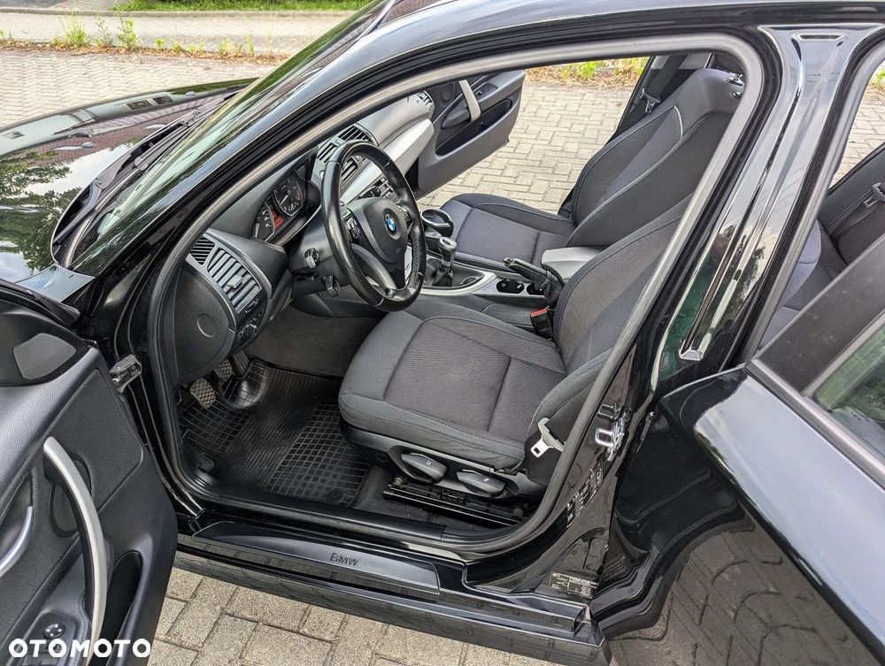 BMW Seria 1 - 14
