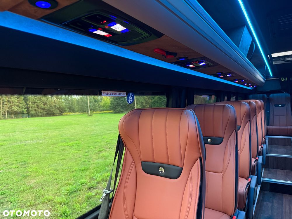 Mercedes-Benz Sprinter 519 - 39