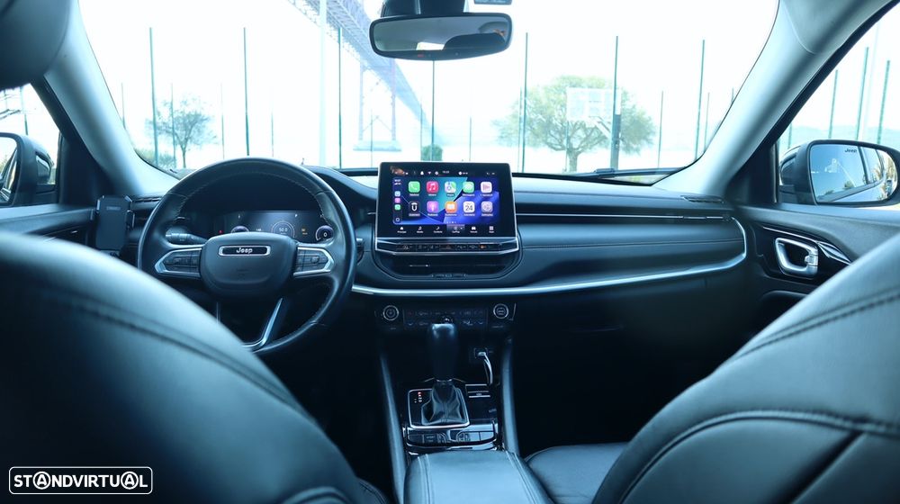 Jeep Compass 1.3 T Limited DCT - 29