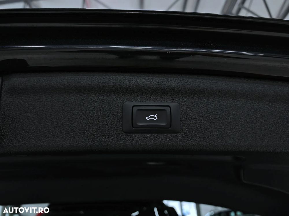 Audi Q3 35 TDI S tronic S line - 33