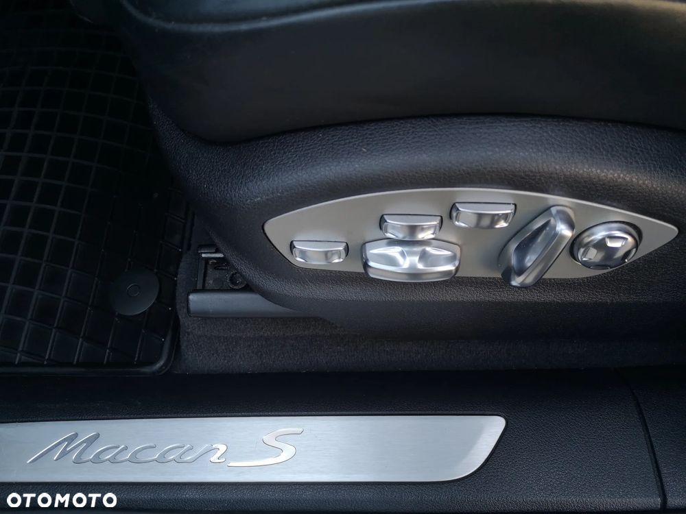 Porsche Macan S - 24