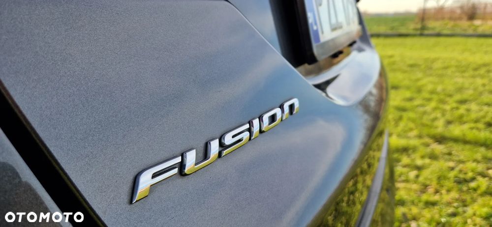 Ford Fusion - 9