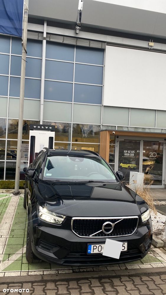 Volvo XC 40 T3 Momentum Core - 1