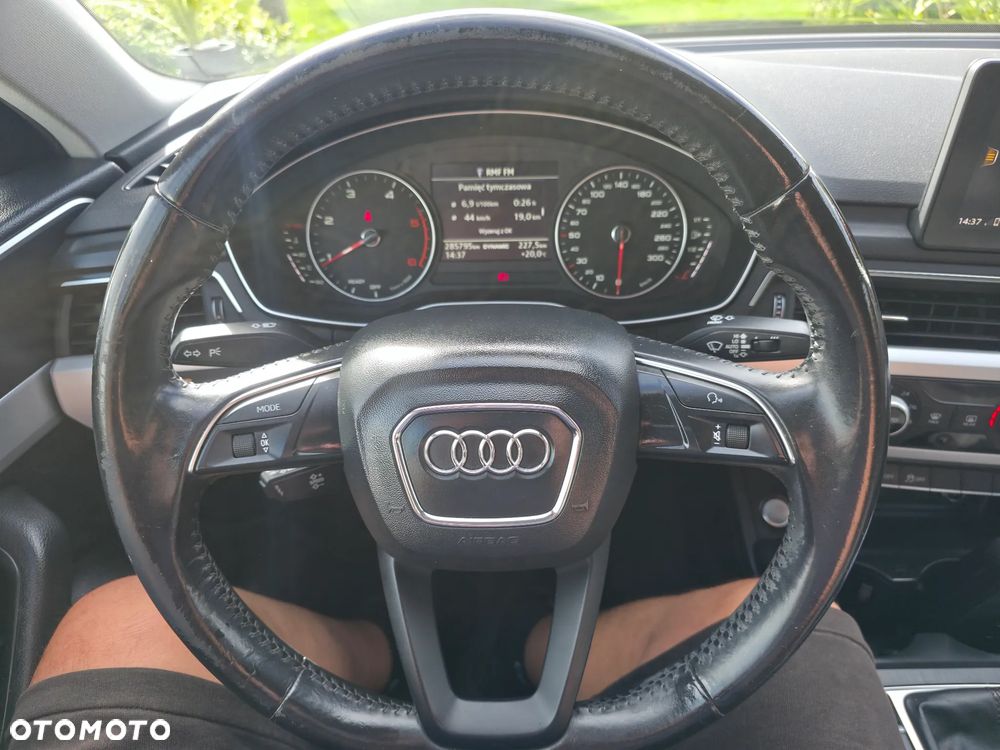 Audi A4 Limousine 2.0 TDI - 12