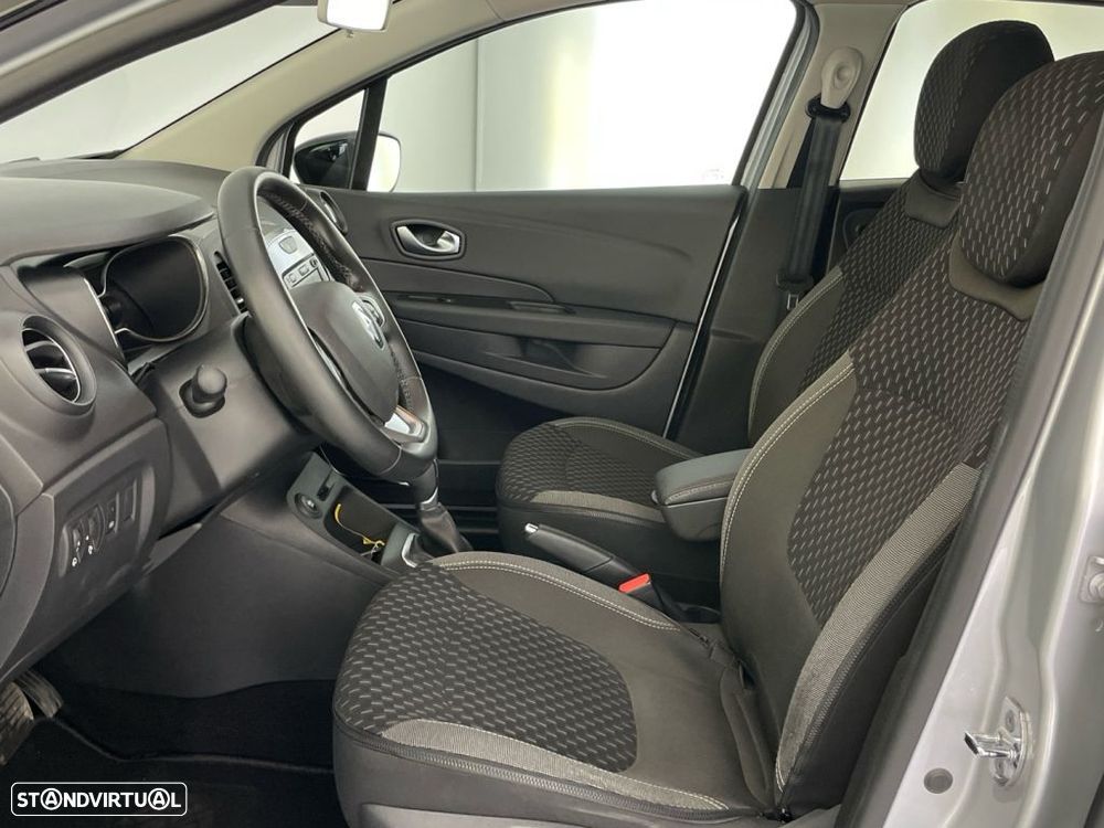 Renault Captur 1.5 dCi Exclusive EDC - 11