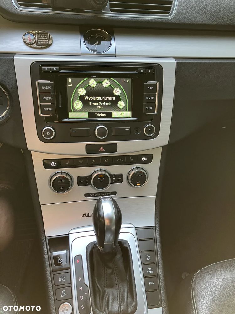 Volkswagen Passat Alltrack - 9
